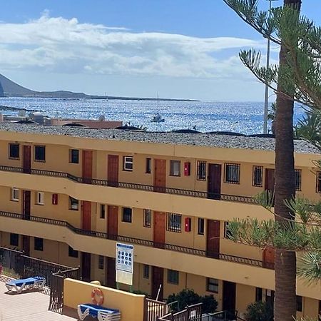 Firstline Apartment Los Cristianos Арона Екстериор снимка