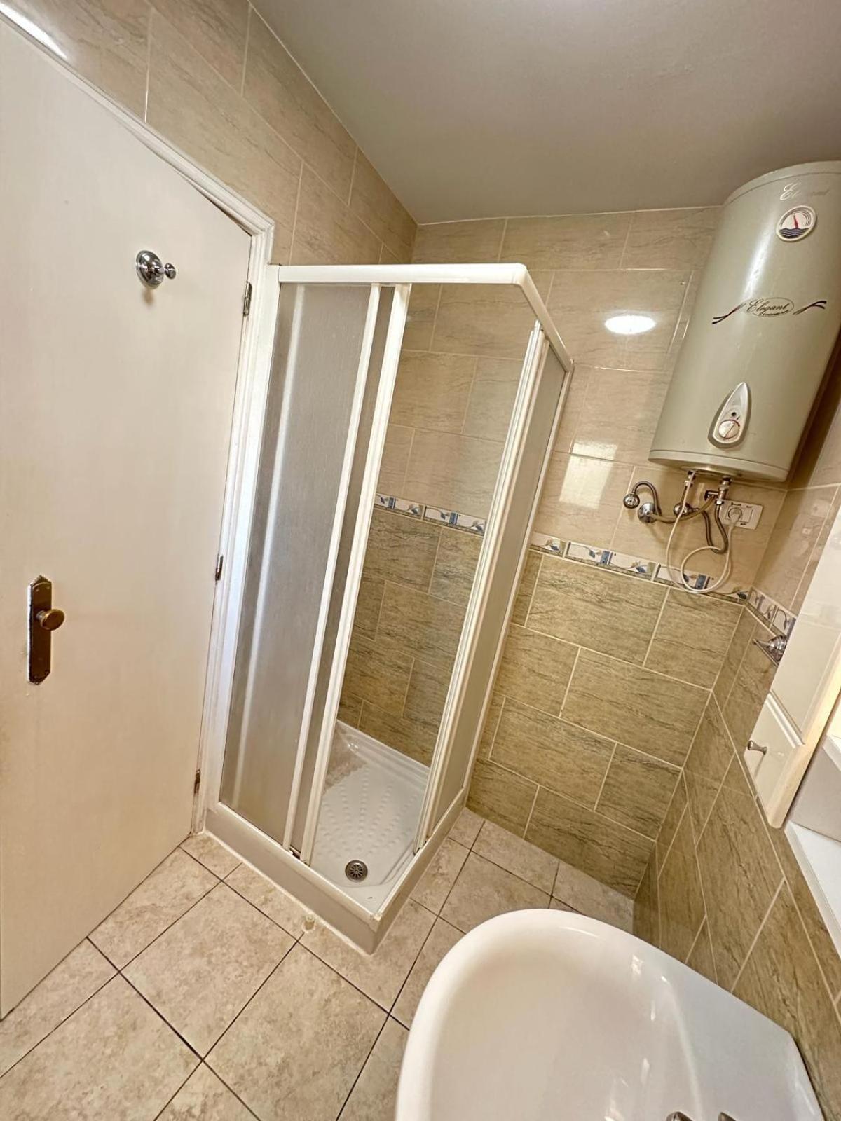 Firstline Apartment Los Cristianos Арона Екстериор снимка