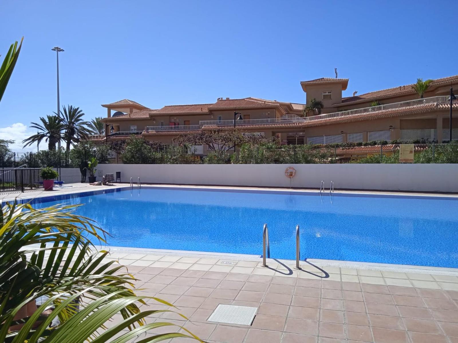 Firstline Apartment Los Cristianos Арона Екстериор снимка